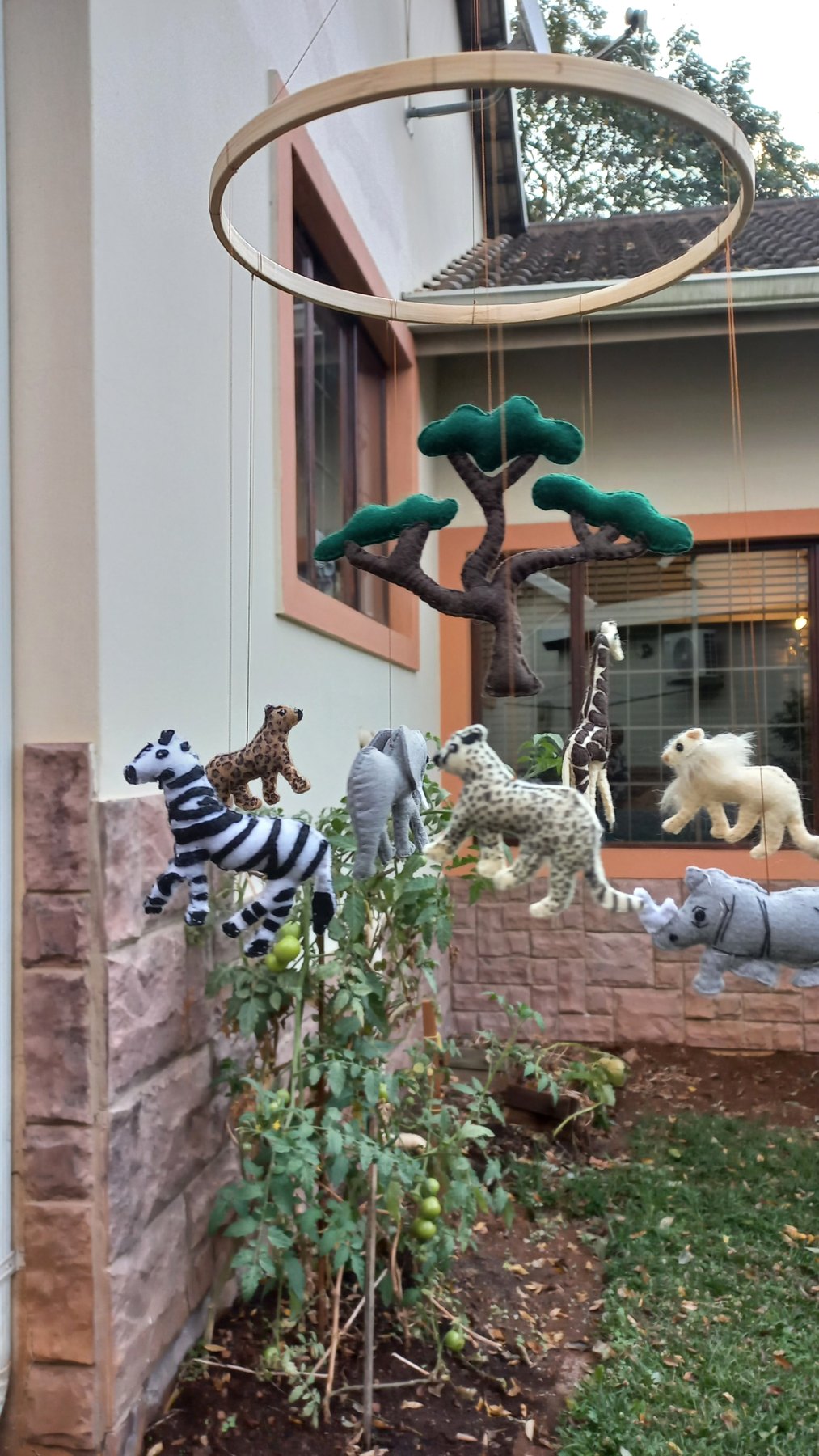 Safari baby mobile